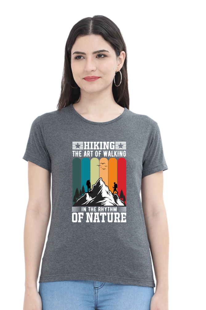 Hiking & Nature - Women's Round Neck T-Shirt